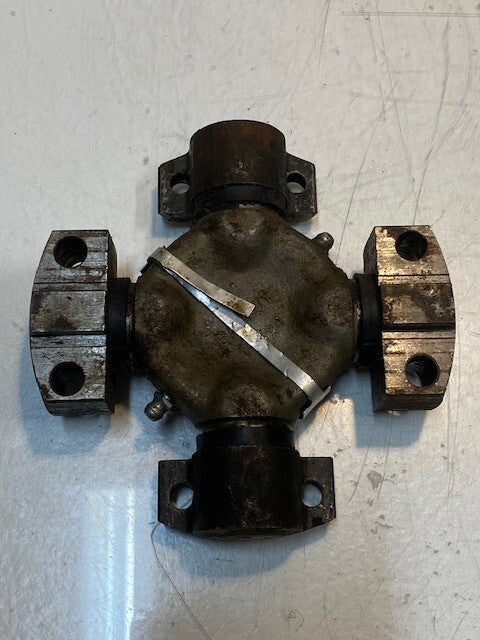 Universal Joint 60431, 114-6125A-D1, 19207SOCN, 77873, 10875330 | 5-1/2" Wide