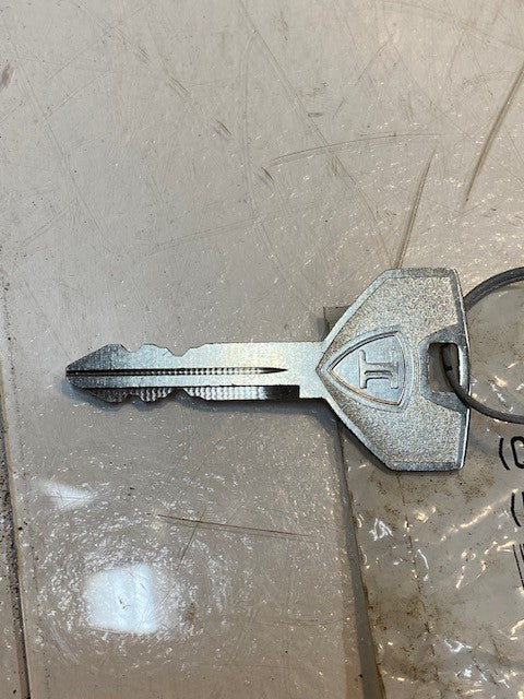 International Ignition Lock Cylinder & Keys 19471B