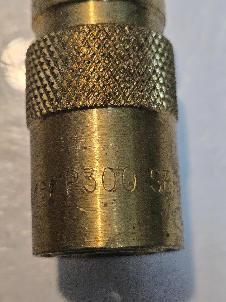 8 Quantity of Parker P300 Series 3/8" Quick Couplings 3/8" Hose Barb (8 Qty)