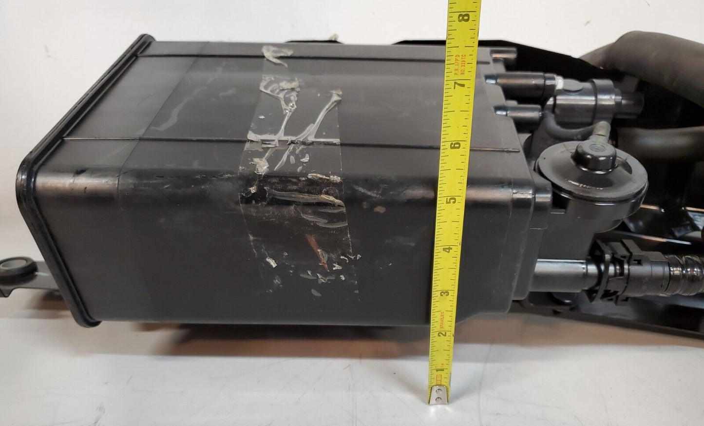 Toyota Tundra Carbon Canister 77706-0C010 | 90910-12258 | 184600-9270 Denso 927