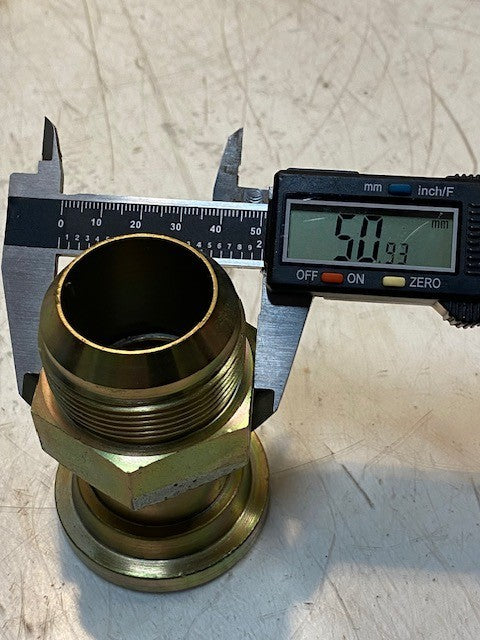 4 Quantity of Code 61 Hydraulic Fitting Straight Adapters 33 (4 Quantity)