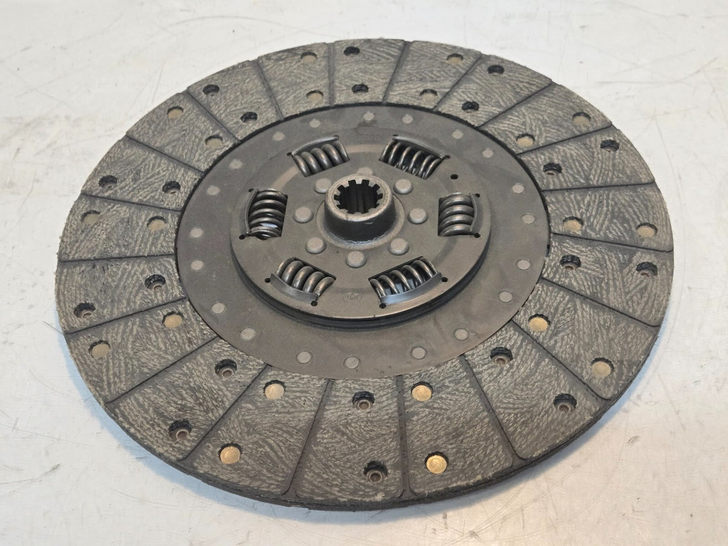 LuK Clutch Disc 58600 | 517 01 | 12-7/8" Diameter | 1 Inch 10 Spline Drive