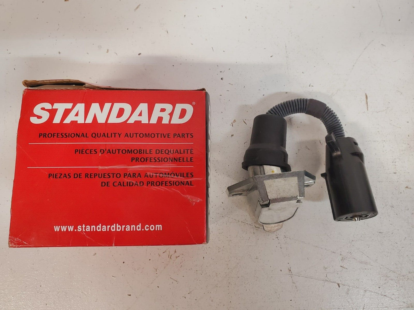 Standard Motor Products Connector TC569 P14234