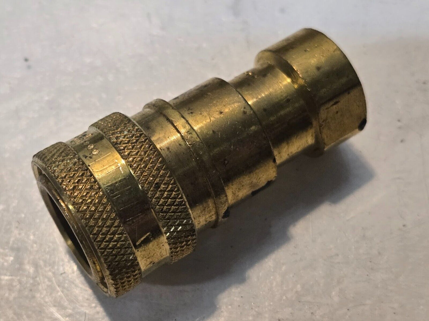 3 Quantity of Parker BH2-60 Hydraulic Quick Connect Fittings 1/4-18 NPFT (3 Qty)