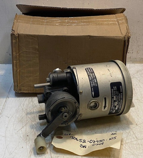 Sikorsky Aircraft Hydraulic Hand Pump Reservoir Fill 70652-02950-105