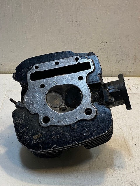 Cylinder Head for Yamaha 1UY01 Y-7 | 10" x 8-1/2" x 7" 38mm Bore