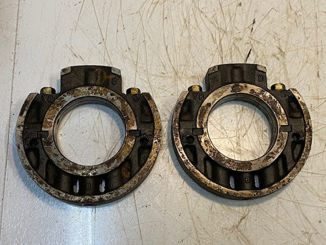 2 Quantity of Crankshaft Main Bearing Retainers Rear Thrust Washers (2 Qty)