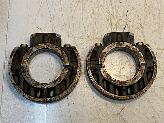 2 Quantity of Crankshaft Main Bearing Retainers Rear Thrust Washers (2 Qty)