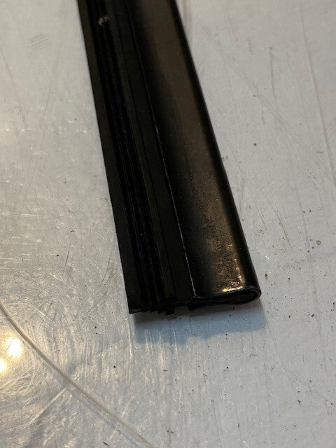 2 Quantity of Caterpillar CAT Wiper Blades 5K-1028 | 20" L (2 Quantity)