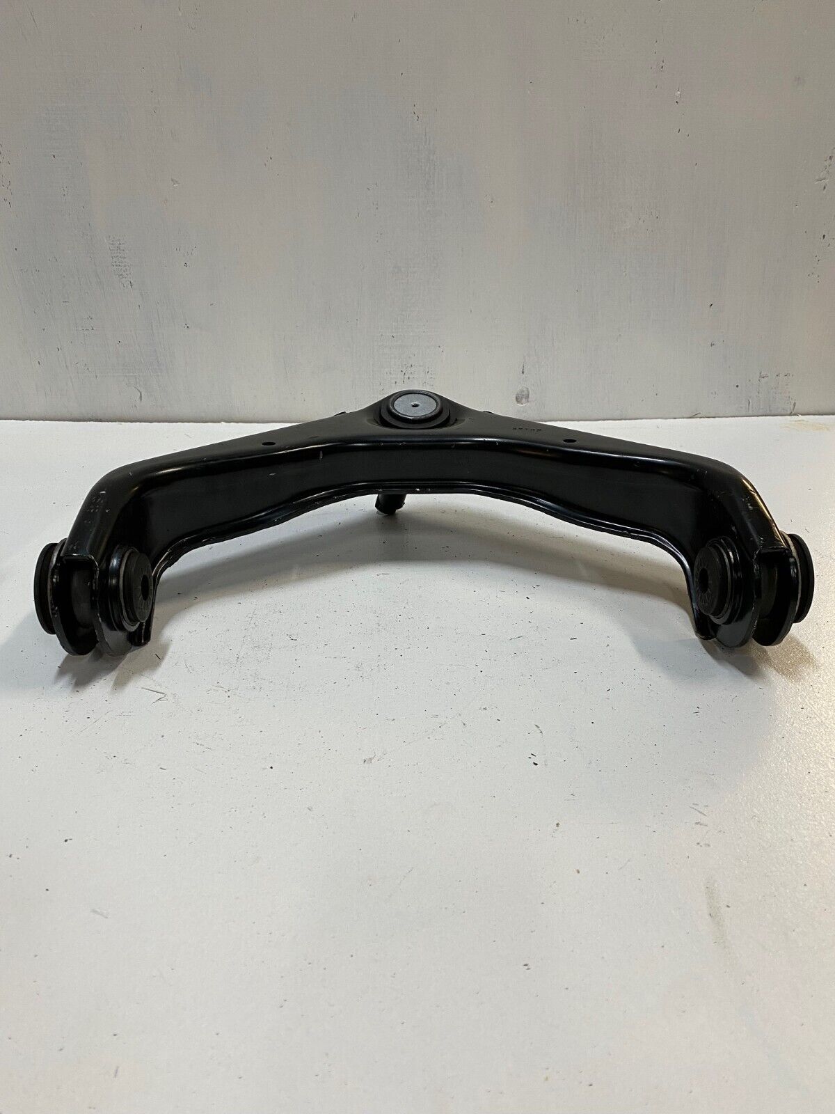 Suspension Control Arm & Ball Joint Assembly SYT22