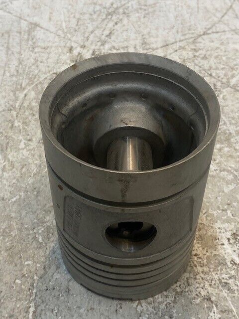 Zollner Heavy Duty Piston & Pin 1511-B | CAM-F4 | 260134-AS 5" Tall 3-3/4" Wide