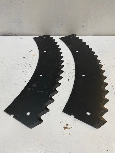 2 Qty of Claas Orbis Harvester Knives K13116270 (2 Quantity)