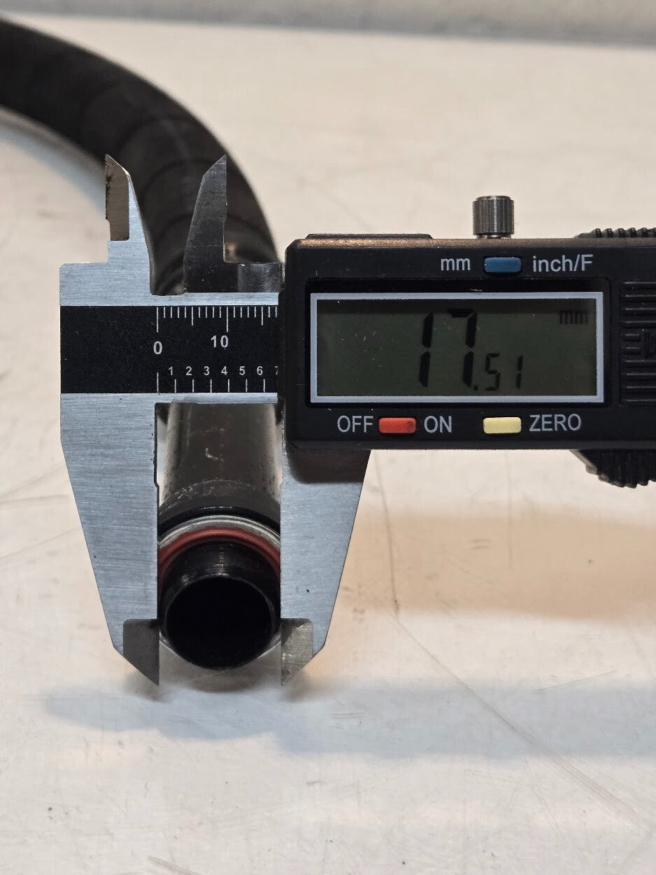 AC Compressor Hose A22-68218-000 for Freightliner | 18" Hose 30" Long 3/4" ID