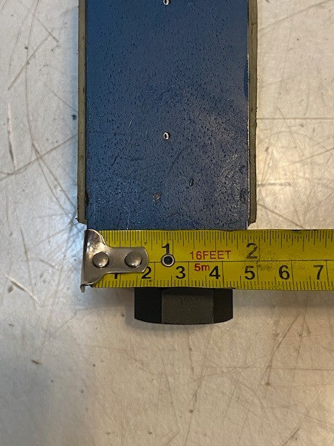 Hydraulic Check Valve 164942 | 40/98 | 6-1/4" L 2-3/4" W 1-7/8" H