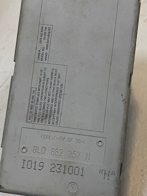 VDO Adolf Schindling AG Vacuum Pump for Audi 93059194 | 8LO862257N