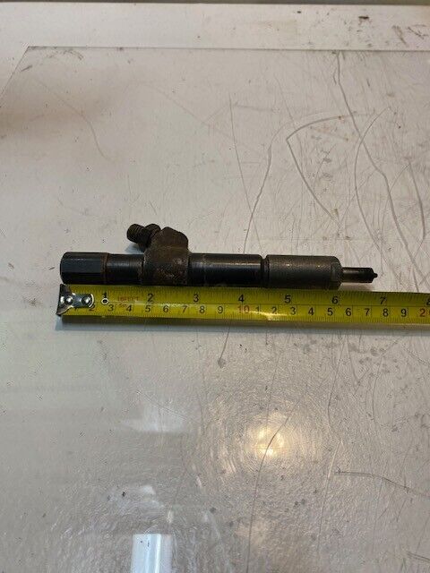 2 Quantity of New Holland Fuel Injectors 7" L 9mm Tip 19mm End 6mm ID (2 Qty)