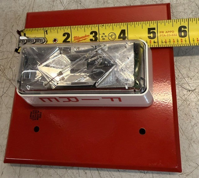 Edwards Signaling 405-8A-T Fire Alarm Strobe Light Notification Safety Appliance