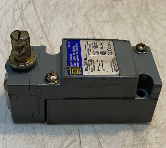 Square D Heavy Duty Limit Switch 9007C54B2 Series A Telemecanique Sensor