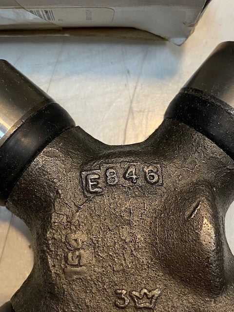 Neapco U-Joint E846 | 4-1/8" Wide 30mm End
