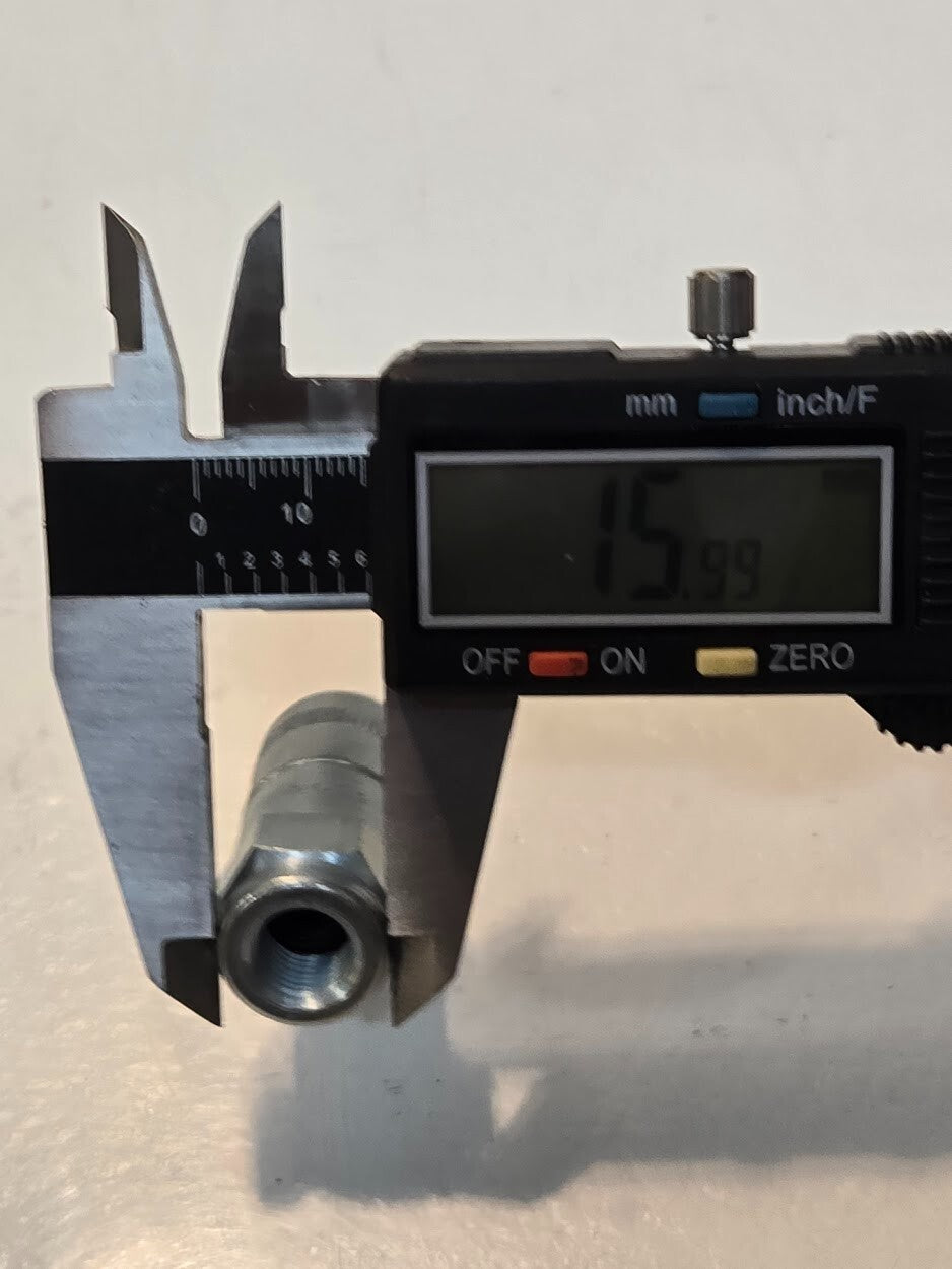 8 Quantity of Alemite 6304-B 1/8" FNPT Hydraulic Couplers MS 24207-2 (8 Qty)