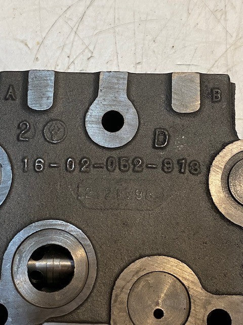 Rexroth Hydraulic Sectional Valve 16-02-052-913 | 12-1/2" L 5-1/2" W 1-3/4" H