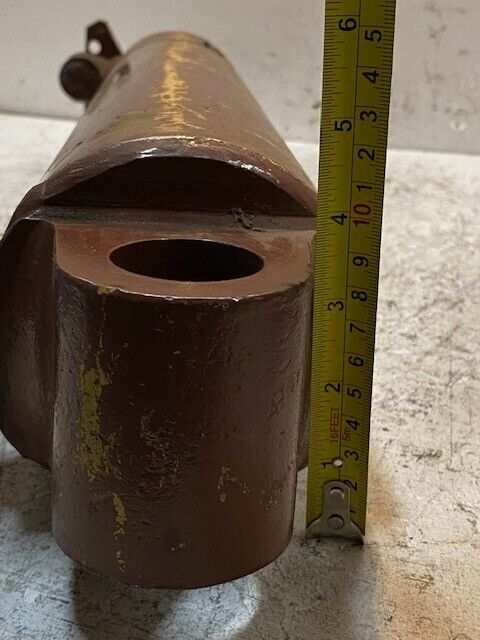 Hydraulic Cylinder 31" Long 4-1/2" Dia. 38mm Bore