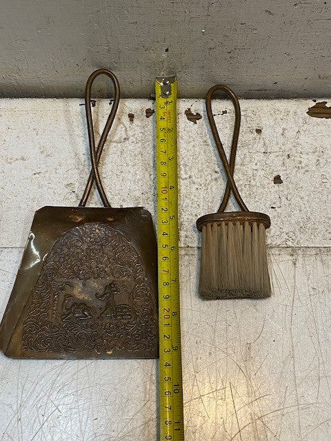 Antique Decorative Brass Crumb Dustpan & Sweeper Set