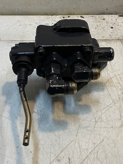 Hydraulic Pressure Valve 9-3/4" L 7-3/4" W 4-1/2" H 10mm Bore