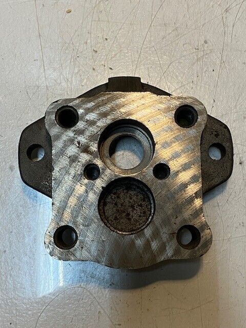 Lynch DB-1685-3 Hydraulic Gear Pump Shaft End Cover Flange Plate 52mm Bore