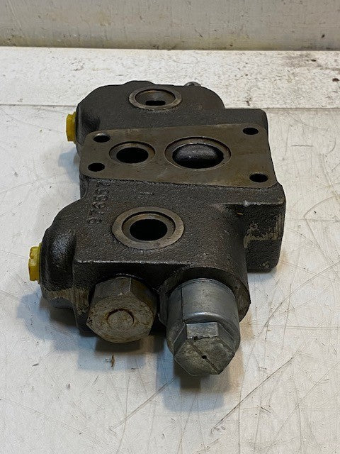 Hydraulic Directional Control Valve 976557