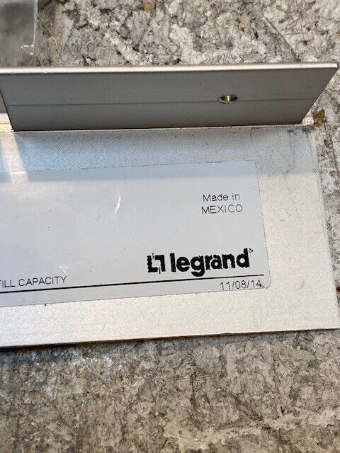 12 Quantity of Legrand Raceway Blank End Caps AL4000 Series AL4010B (12 Qty)