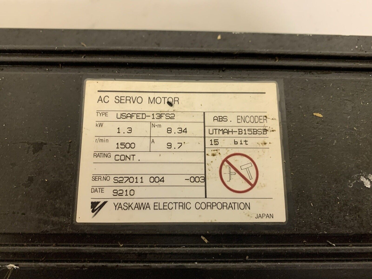 Yaskawa USAFED-13FS2 AC Servo Motor 1.3kW 1500 Rpm SLIGHTLY DAMAGED