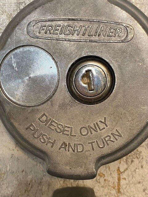 4 Qty of Freightliner Diesel Aluminum Turn Caps 03-34466-006 | 5405040 (4 Qty)