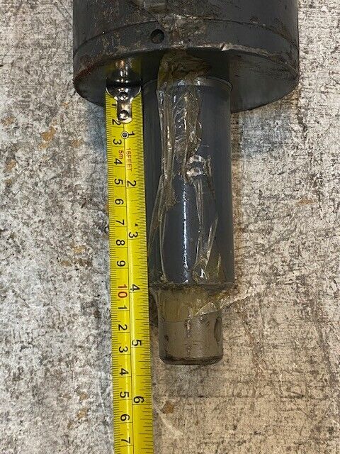 Hydraulic Cylinder 20-1/2" Long 7-1/2" Wide 32mm Bore 10mm Little Bore 31mm End