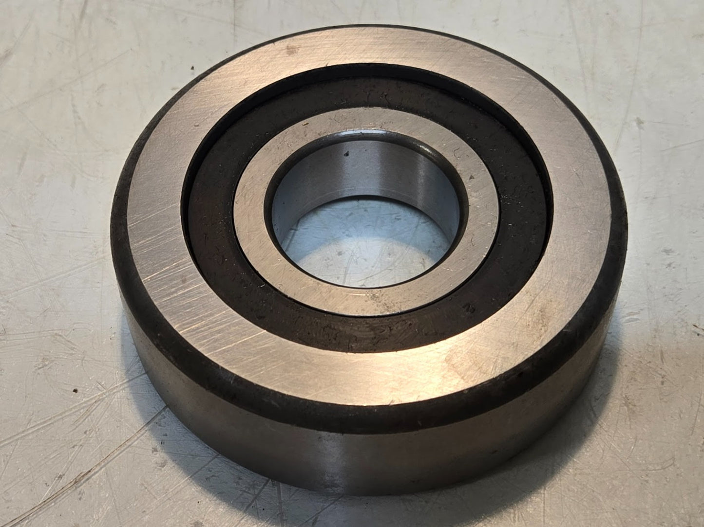 SX Mast Bearing D581815 for Forklift | 109.5 mm OD x 40 mm Bore x 31 mm Thick
