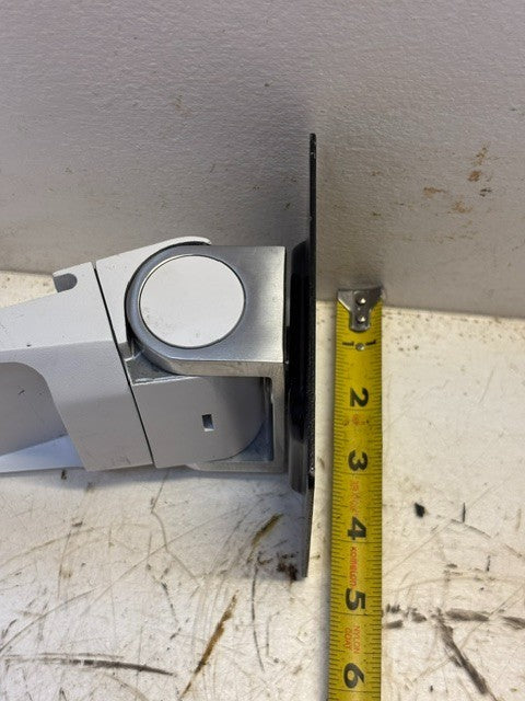 Single Ergotron Mounting Pivot for Ergotron HX Triple Monitor Bow Kit