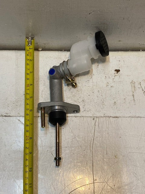 Duralast 800089 Clutch Master Cylinder AM-81