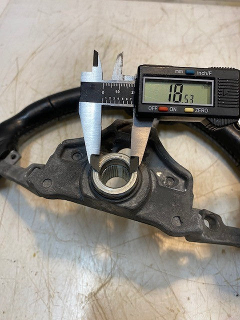 UTA Steering Wheel UTA 40-308-77 | 14" Dia. Heavy Duty Vehicle Steering Wheel