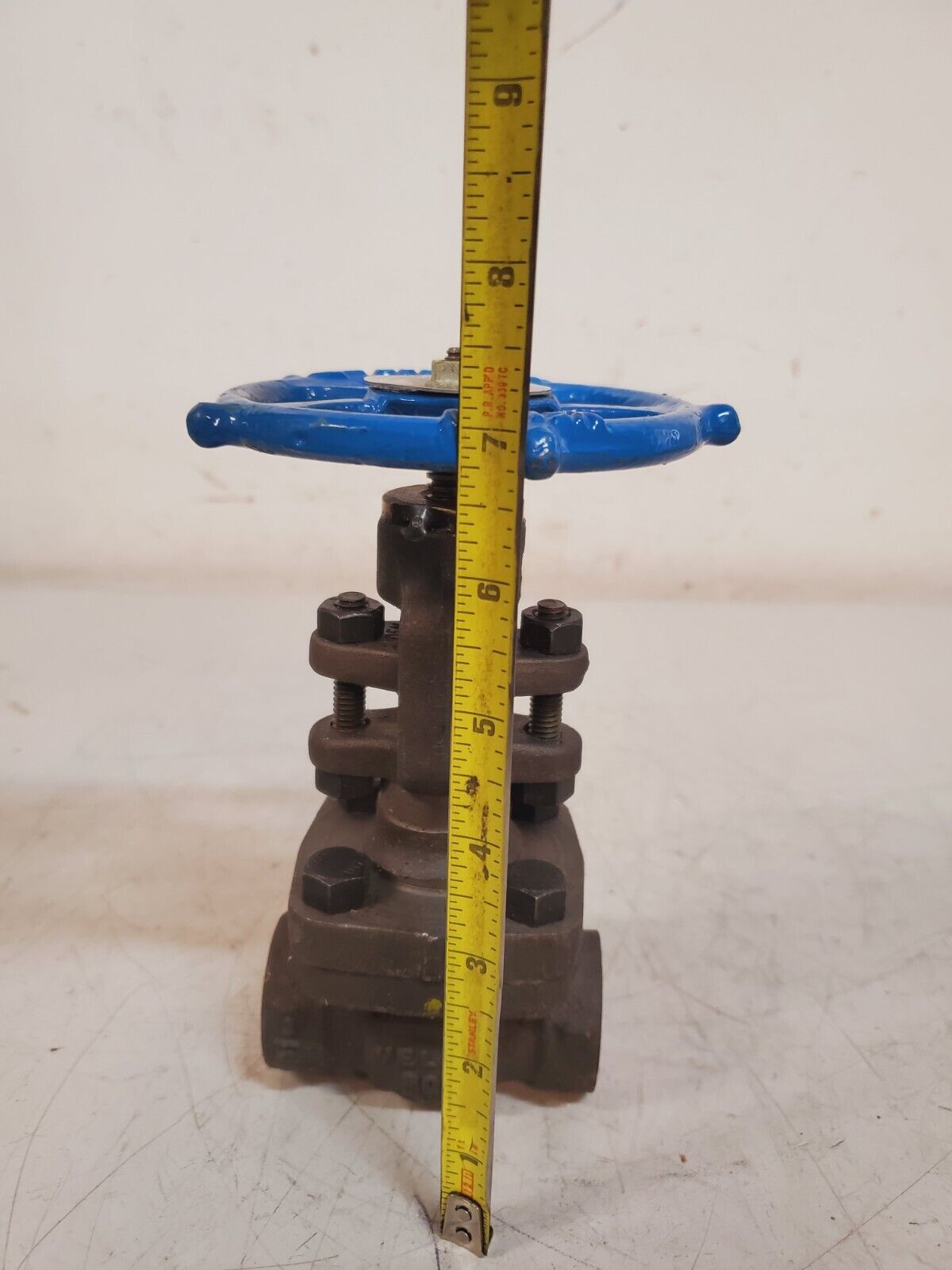 Velan Manual Steel Socket Weld Globe Valve Class 800 | A105N | S-2074B-02TY