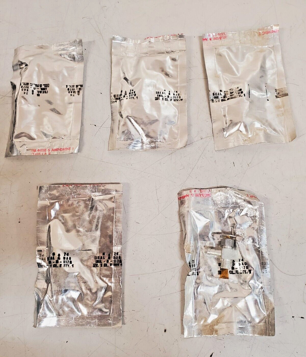 5 Quantity of Elbow Cut-Off Fuel Valves 1/4" (5 Qty)