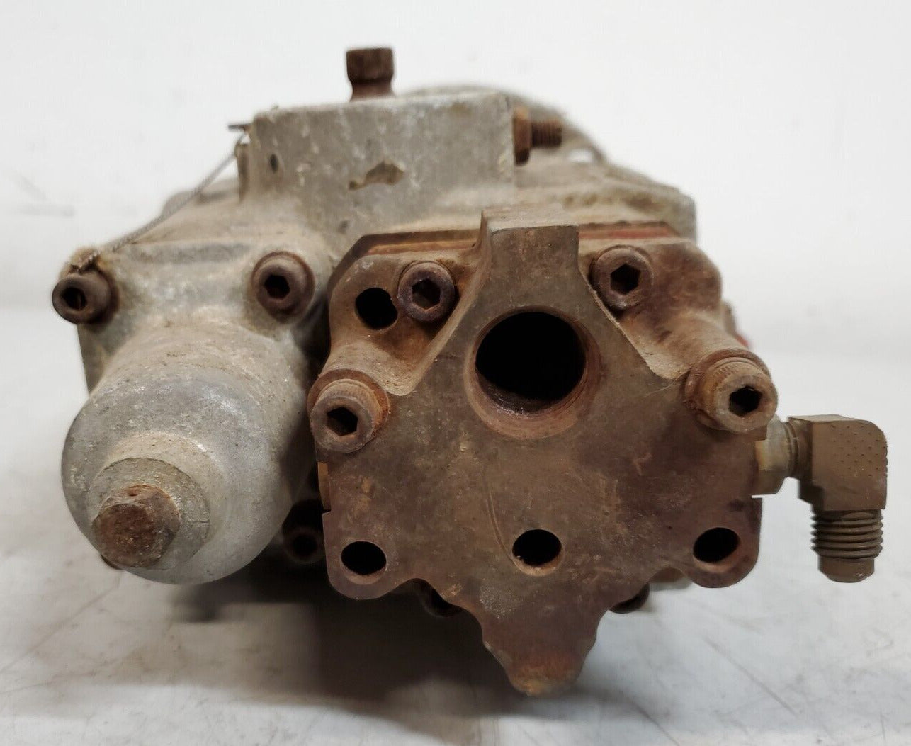 Cummins Diesel Engine Fuel Injector Pump 177761 | 139668 | RC-5PM Damaged