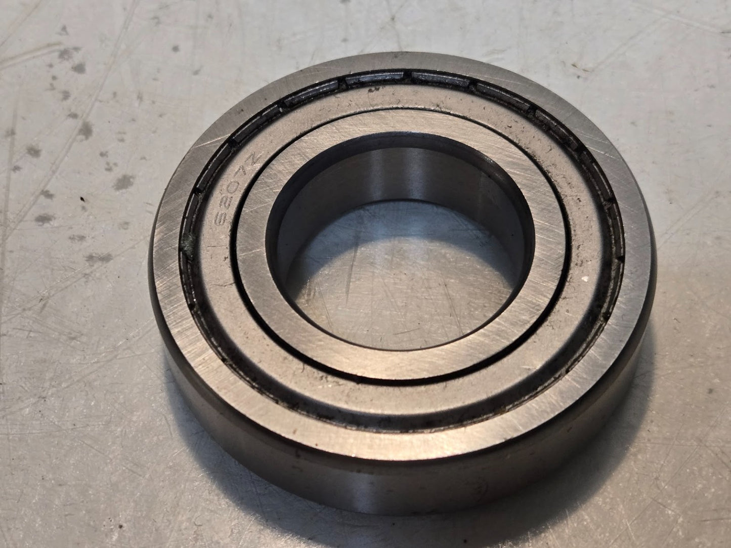 Metal Shielded Ball Bearing 6207Z | 72 mm OD x 35 mm Bore x 17 mm Thick