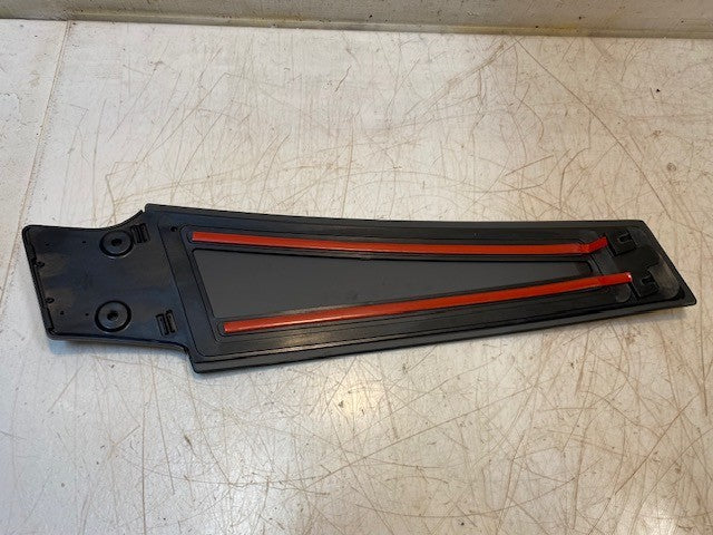 Tesla Model S Appliqué B Pillar Right Hand Side 1004535-00-B | 14941 | 35122