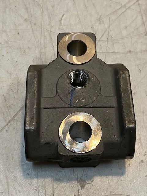 Hydraulic Valve Body Manifold CF8M 316 | 3-1/4" Long 2-3/8" Wide 34mm Bore