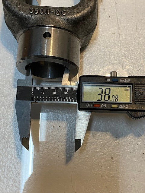 Weasler 35 Yoke 802-3524 IMPL 1-1/2" SH PIN 35011-QC 38mm Bore