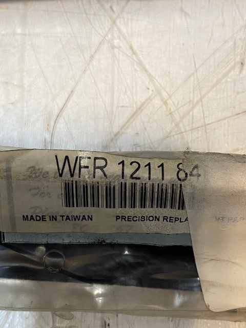 Set of R&L Precision Replacement Parts WFL 1211 84/WFR 1211 84 Beltline Molding