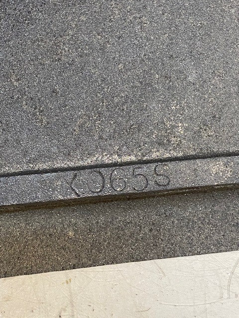 Cast Iron Damper 0041833 | 30" Long 9" Wide | 065S