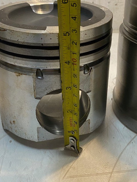 Cummins Engine Cylinder Kit Piston 3893751 & Sleeve 3080760