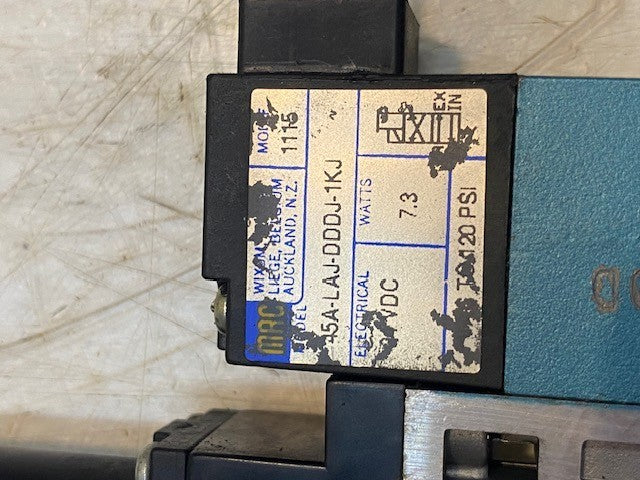 MAC Pneumatic Solenoid Air Control Valve 45A-LAJ-DDDJ-1KJ | 24 VDC | 7.3 Watts
