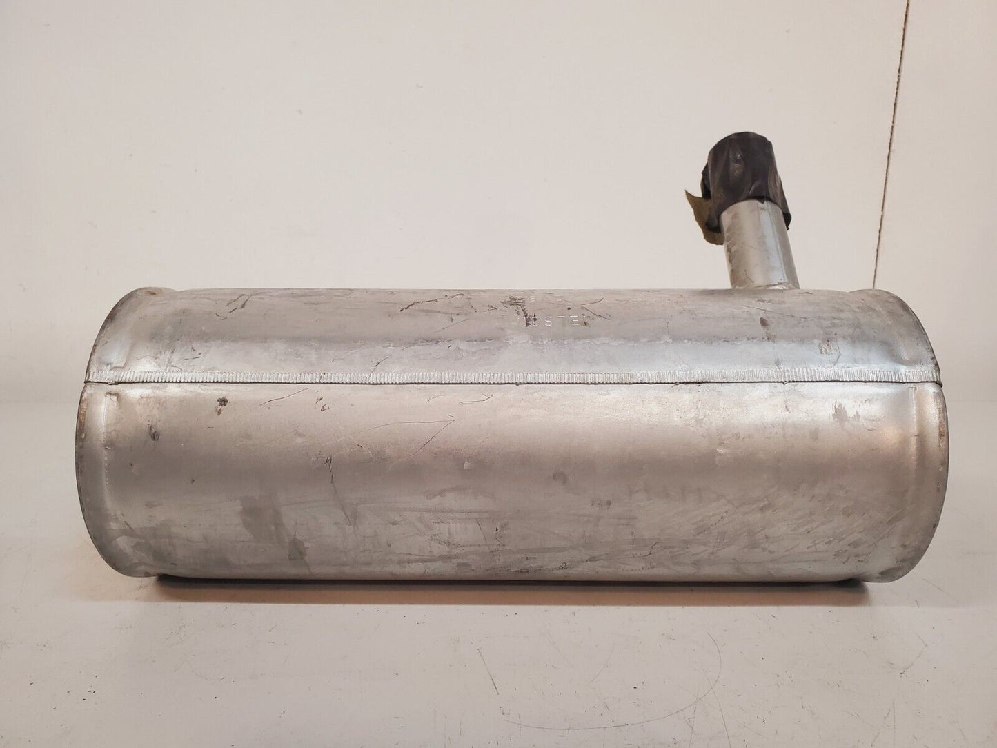 Nelson Exhaust Muffler 2V82 | 602802 | 2990-00-457-1812 | DLA700-82-M-FO14